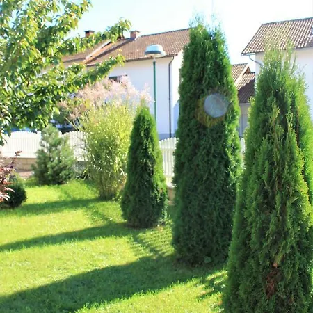 Yellow Dreamhouse 3* Postojna