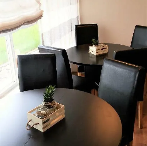 Yellow Dreamhouse 3*